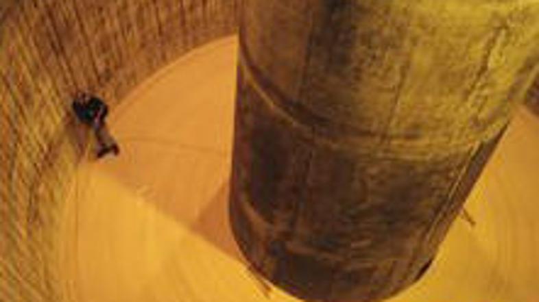 Kabli v morju so pogosto poškodovani zaradi ladjih sider in seizmičnih aktivnost