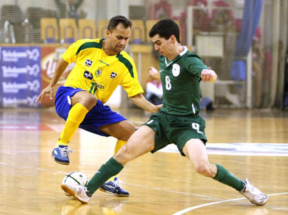 Slovenci so se dobro upirali trikratnim svetovnim prvakom Brazilcem.