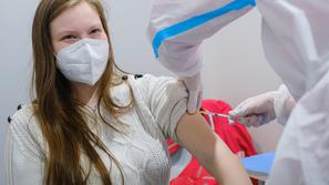 Cepljenje cepivo covid-19