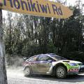 Jari-Matti Latvala se je z izvrstnimi vožnjami zavihtel iz četrtega na prvo mest