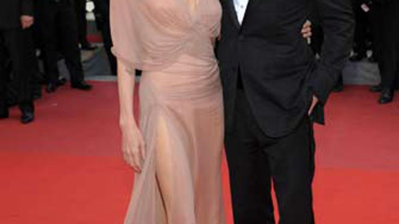 Mnenja o Angelinini obleki so deljena. Nekateri so bili navdušeni, drugi pač ne.