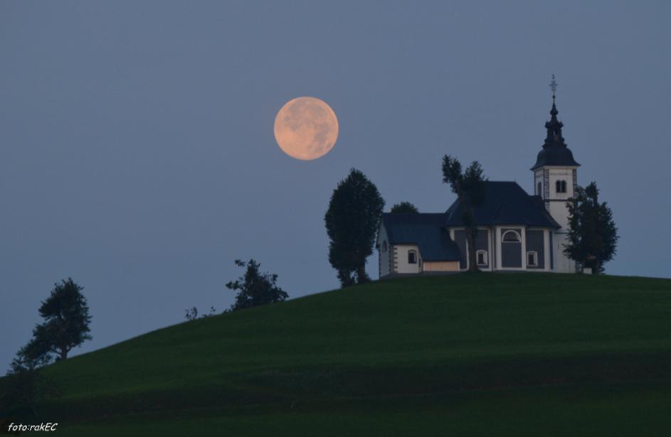 superluna v sloveniji