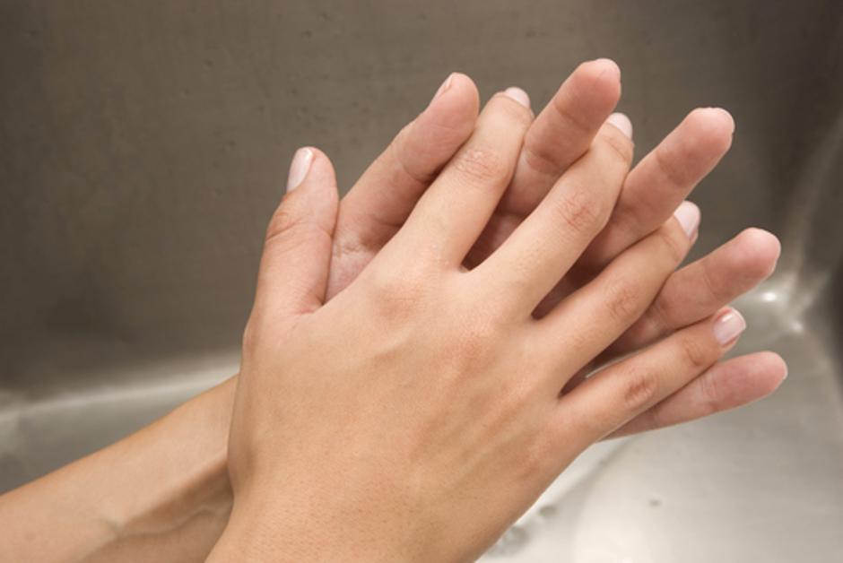 umivanje rok | Avtor: Shutterstock