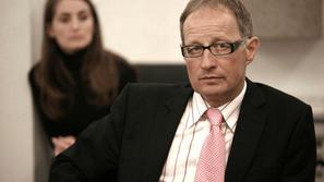 Zaradi napačnega prikaza poslovnih rezultatov, ki ga je razkrila ponovljena revi