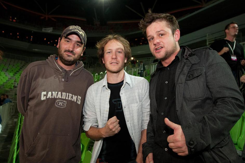 Klemen Slakonja s prijatelji 