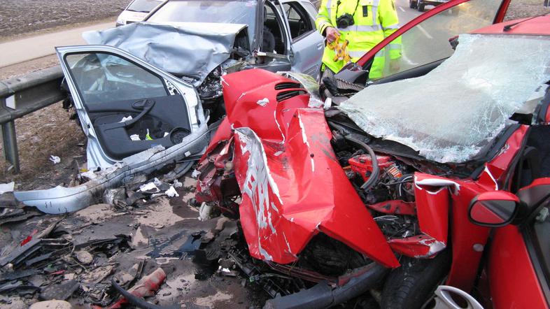 nesreča, kranj, naklo, prometna nesreča