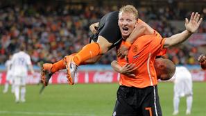 Dirk Kuyt Wesley Sneijder gol zadetek veselje proslava proslavljanje