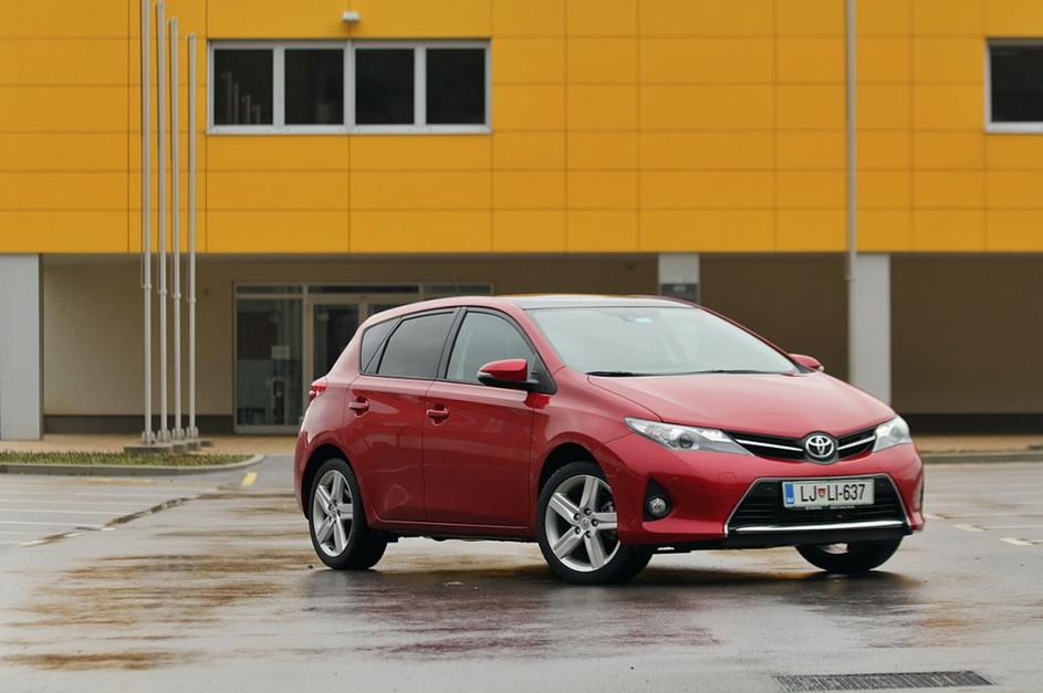 Toyota auris