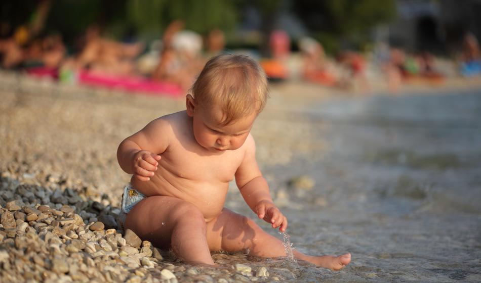 Pozor na hrvaških plažah: Otroke izrabljajo za pornografijo