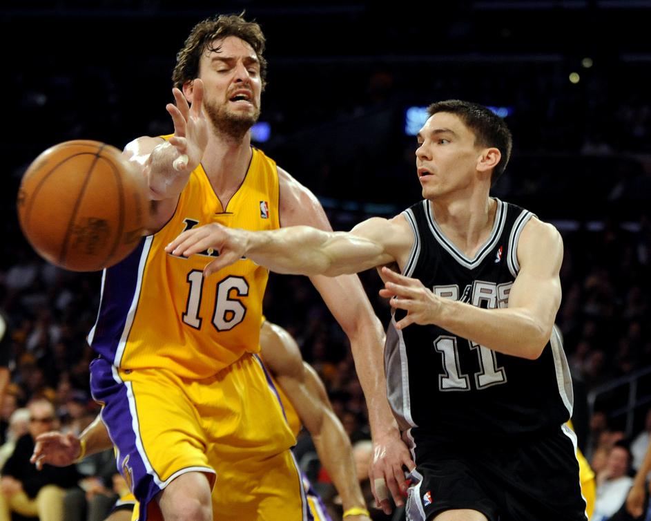 Los Angeles Lakers : San Antonio Spurs 102:93