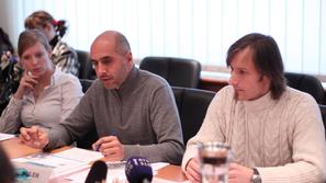 Macerl (na fotografiji desno) bo skupaj s predstavniki društva jutri pred franco