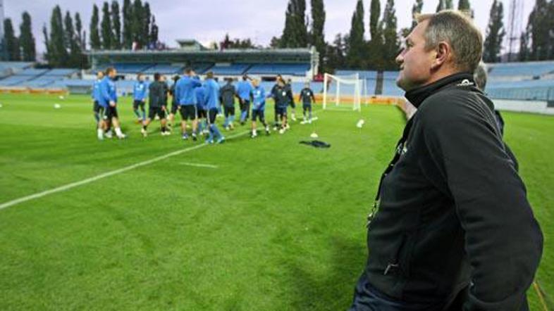 Matjaž Kek bo z igralci v Rusijo odpotoval v četrtek. FOTO: Saša Despot