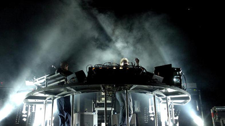 The Chemical Brothers sta mojstra nepozabnih elektronskih zabav. (Foto: EPA)