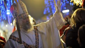 slovenija 05.12.12, Miklavz, parkelj, Miklavzev sprevod po Ljubljani, veseli dec