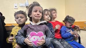 otroci v Gazi
