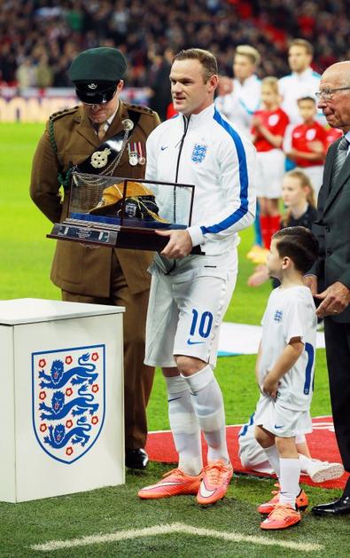 Rooney spominska kapa stoti nastop Anglija Slovenija Wembley