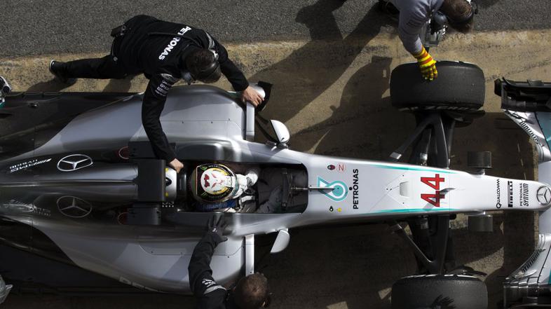 Lewis Hamilton Mercedes testiranje Barcelona