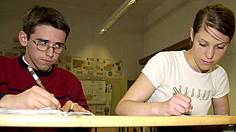 Zadnji dan za prijavo kandidatov na spomladanski rok splošne in poklicne mature 