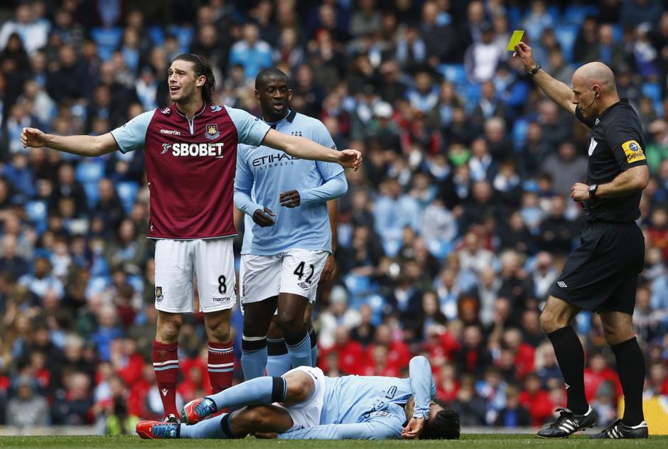 manchester city west ham carroll toure | Avtor: Reuters
