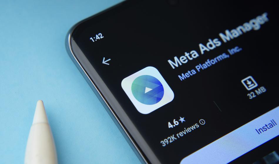 Plačano oglaševanje prepovedano! Se naši politiki tega sploh držijo?