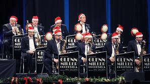 Glenn Miller Orchestra v Hali Tivoli