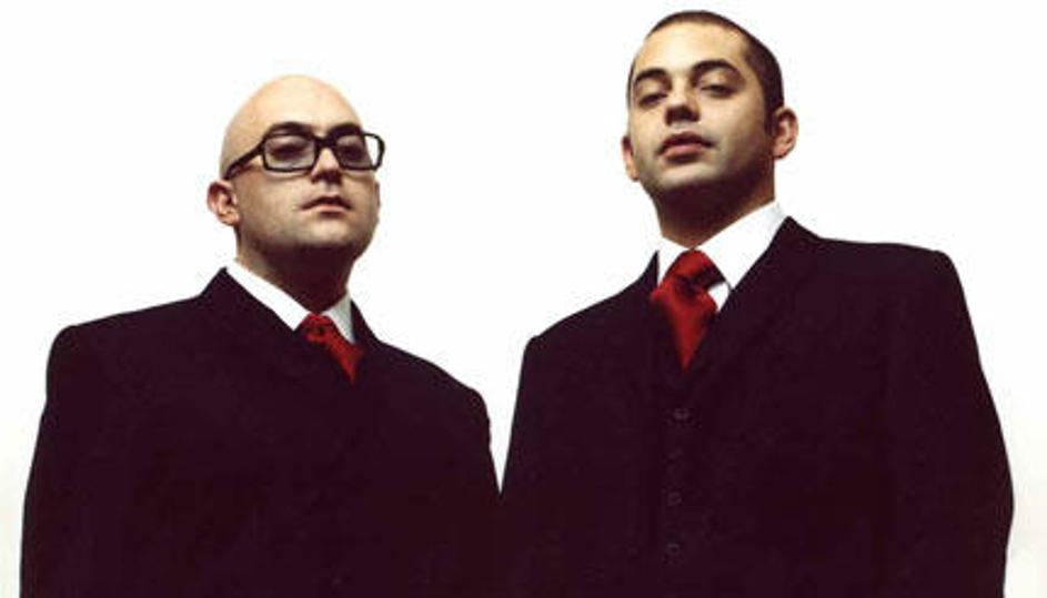 Ross Godfrey (levi): "Rad bi spoznal kakšno kmetico danes. Ali pa ne danes… vsta