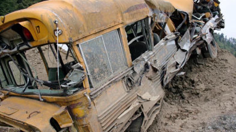 V nesreči je umrlo najmanj 39 otrok. (Slika je simbolična.)