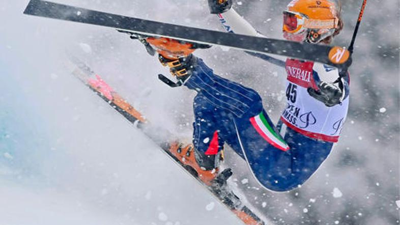 Chiara Costazza je v Aspnu grdo padla in si resneje poškodovala ahilovo tetivo.