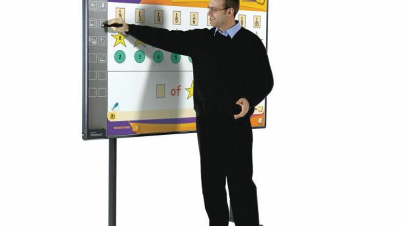 Konec novembra bo na podlagi razpisa ministrstva za šolstvo in šport slovenskim 