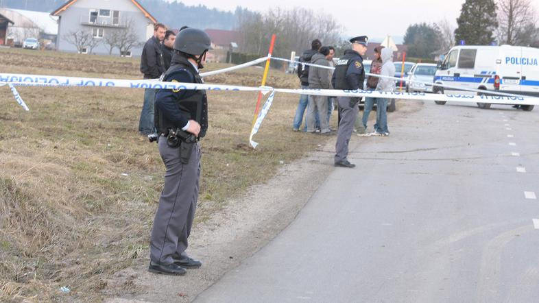 Romi iz Zaloga naj bi za smrt podjetnika vedeli že okrog 16. ure, policisti pa s
