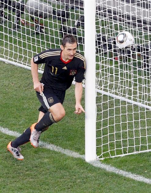 Miroslav Klose gol zadetek proslavljanje veselje mreža mreza