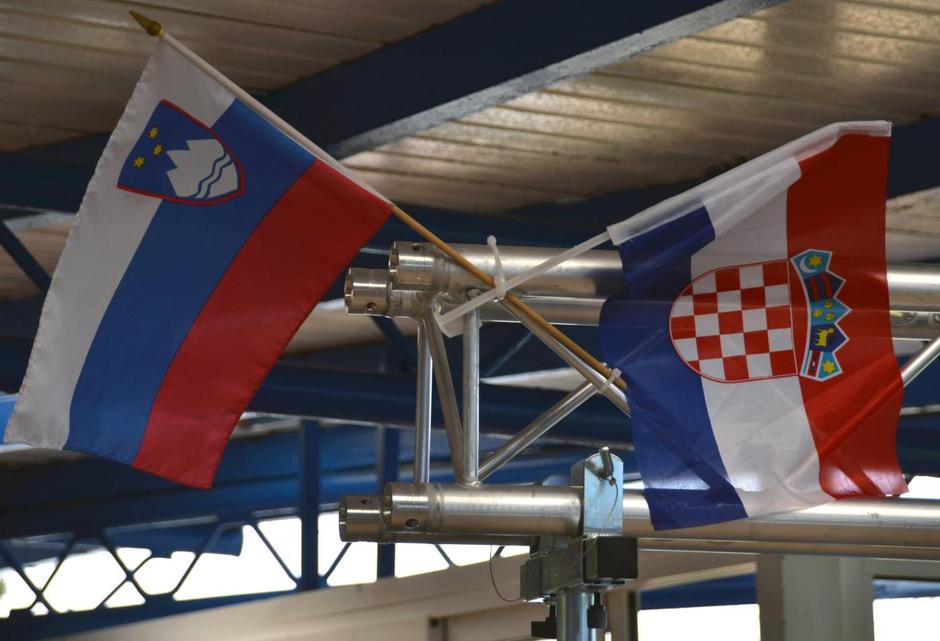 Slovenska in hrvaška zastav | Avtor: Dusko Marusic/PIXSELL