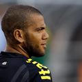 Alves se na španskih stadionih pogosta sooča z rasističnimi opazkami. (Foto: Reu