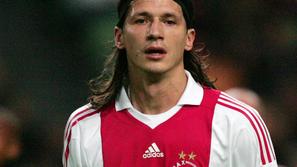 Srbski napadalec amsterdamskega Ajaxa, Marko Pantelić je v 14. minuti tekme prot