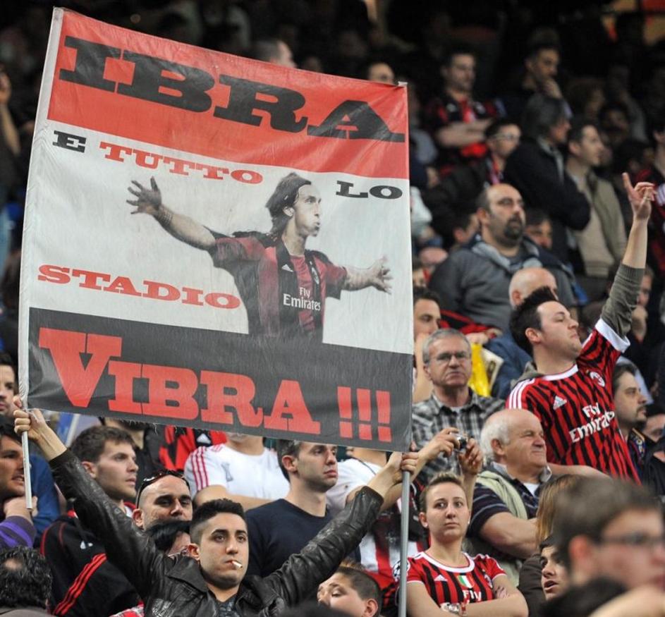 Ibrahimović navijači navijač transparent AC Milan Barcelona Liga prvakov četrtfi