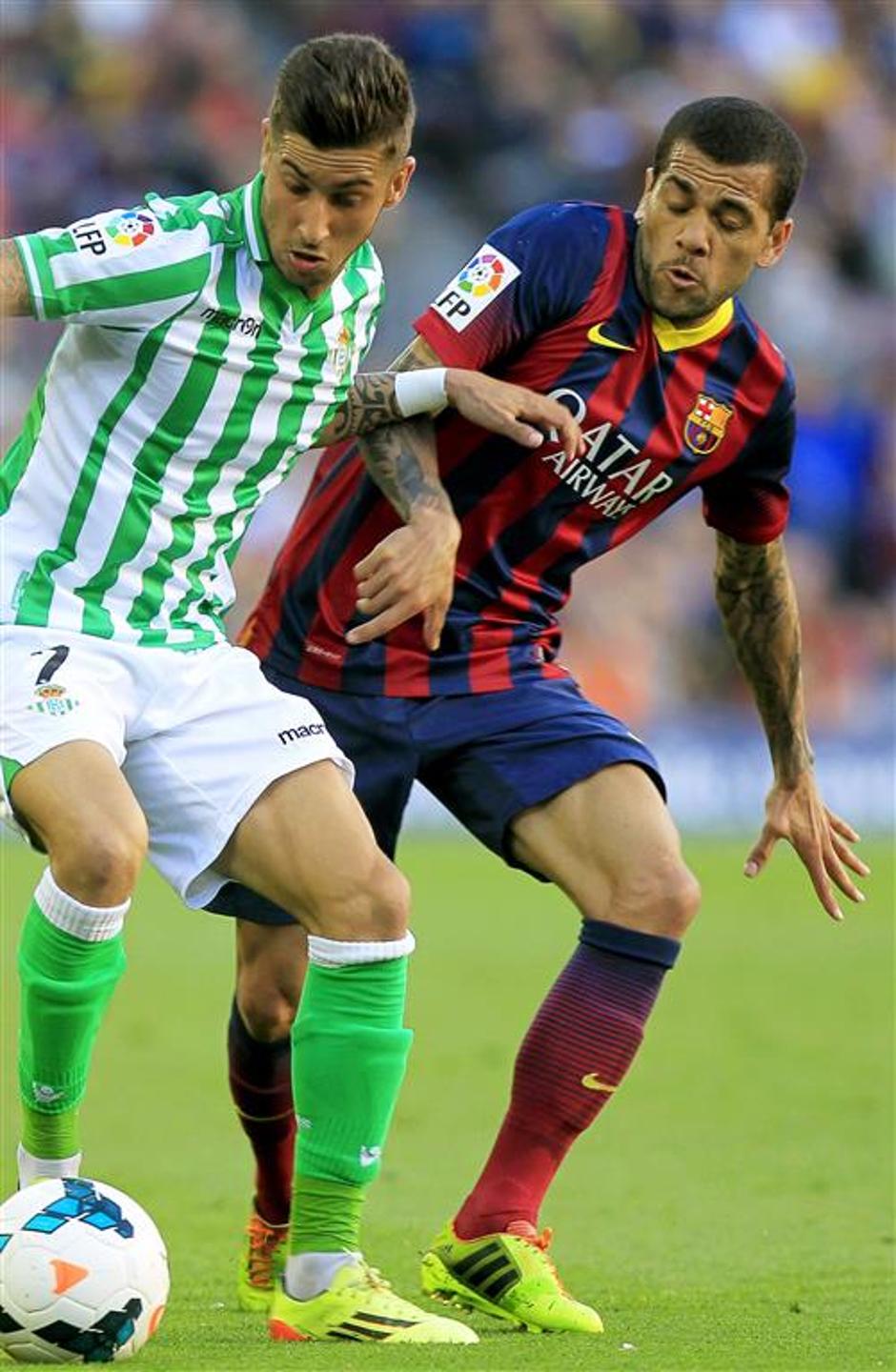 Alves Vadillo Barcelona Betis Liga BBVA Španija prvenstvo | Avtor: EPA