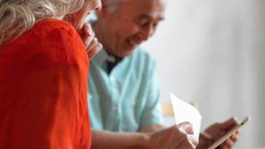 Starejši par, upokojenci