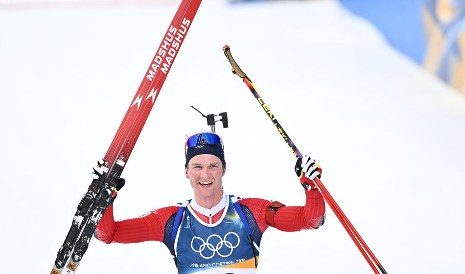 Dovžan po prihodu v cilj zadovoljen dvignil roko, zlato Norvežanu