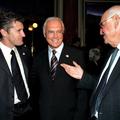 Šuker se je pred leti takole pogovarjal s Franzem Beckenbauerjem (v sredini). Pr