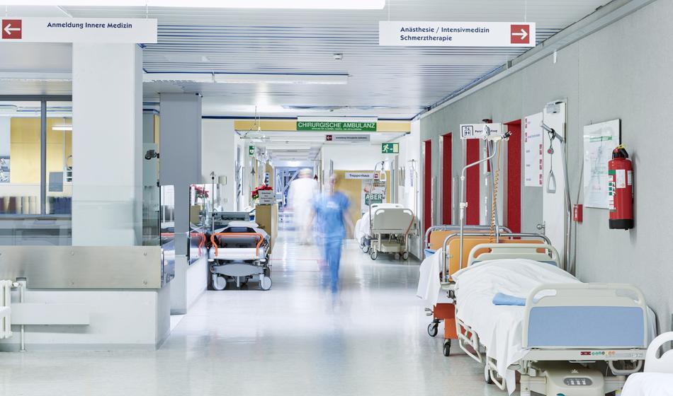 V Franciji prvič pri človeku odkrili smrtonosni virus