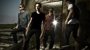 Veseli so, da tujci cenijo glasbo, ki pa v Sloveniji še čaka na svoj trenutek. (