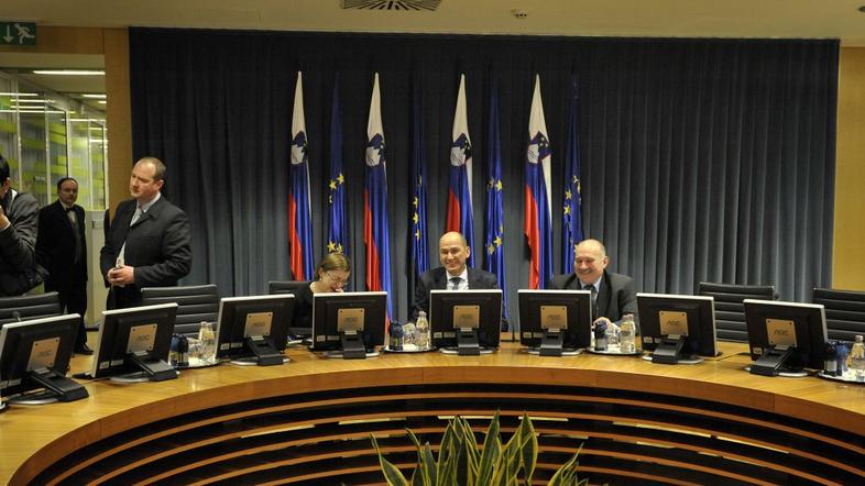 Prva seja druge Janševe vlade