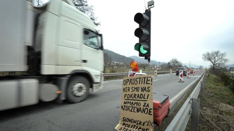 Delna zapora mosta, Videm