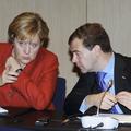 Srečanje Merkel – Medvedjev pomeni otoplitev odnosov med Moskvo in Berlinom. (Fo