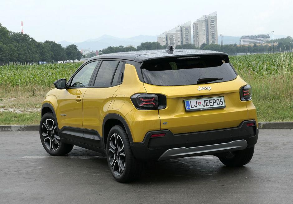 jeep avenger | Avtor: Matija_Janežič