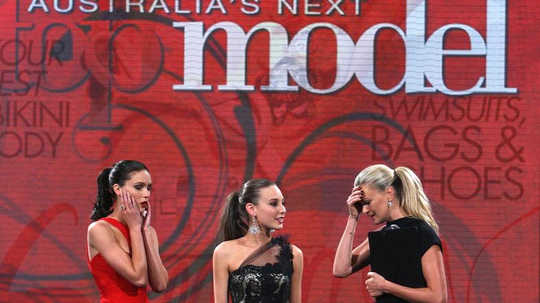 Zmagovalka Amanda Ware (levo), napačna zmagovalka Kelsey Martinovich (na sredini