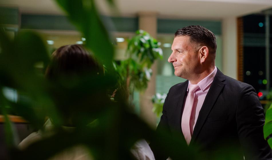 Stevanović meni, da ga nadzira Sova, tako mu odgovarjajo