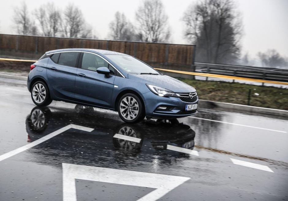 Opel astra | Avtor: Saša Despot