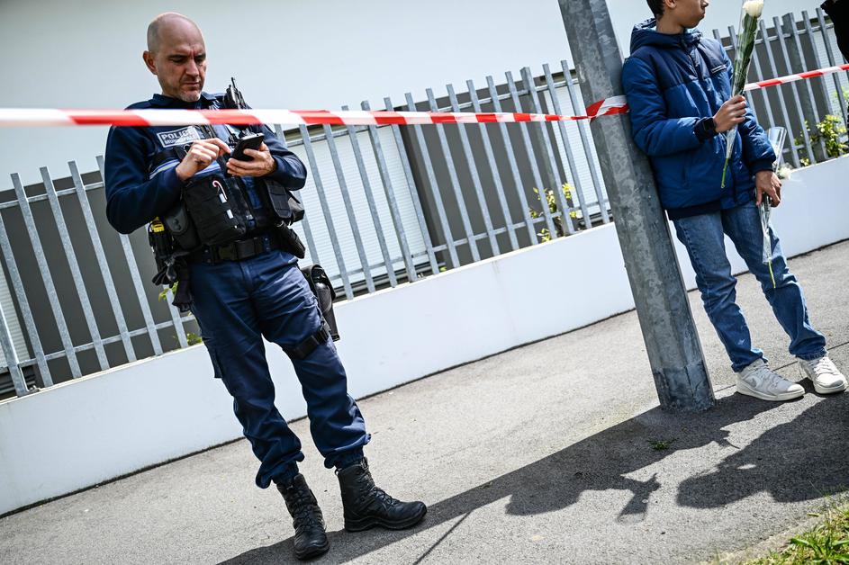 francija napad srednja šola