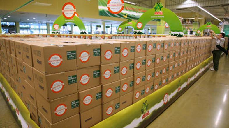 Labirint zavzema prostornino 120 kubičnih metrov, količina praška pa bi zadostov